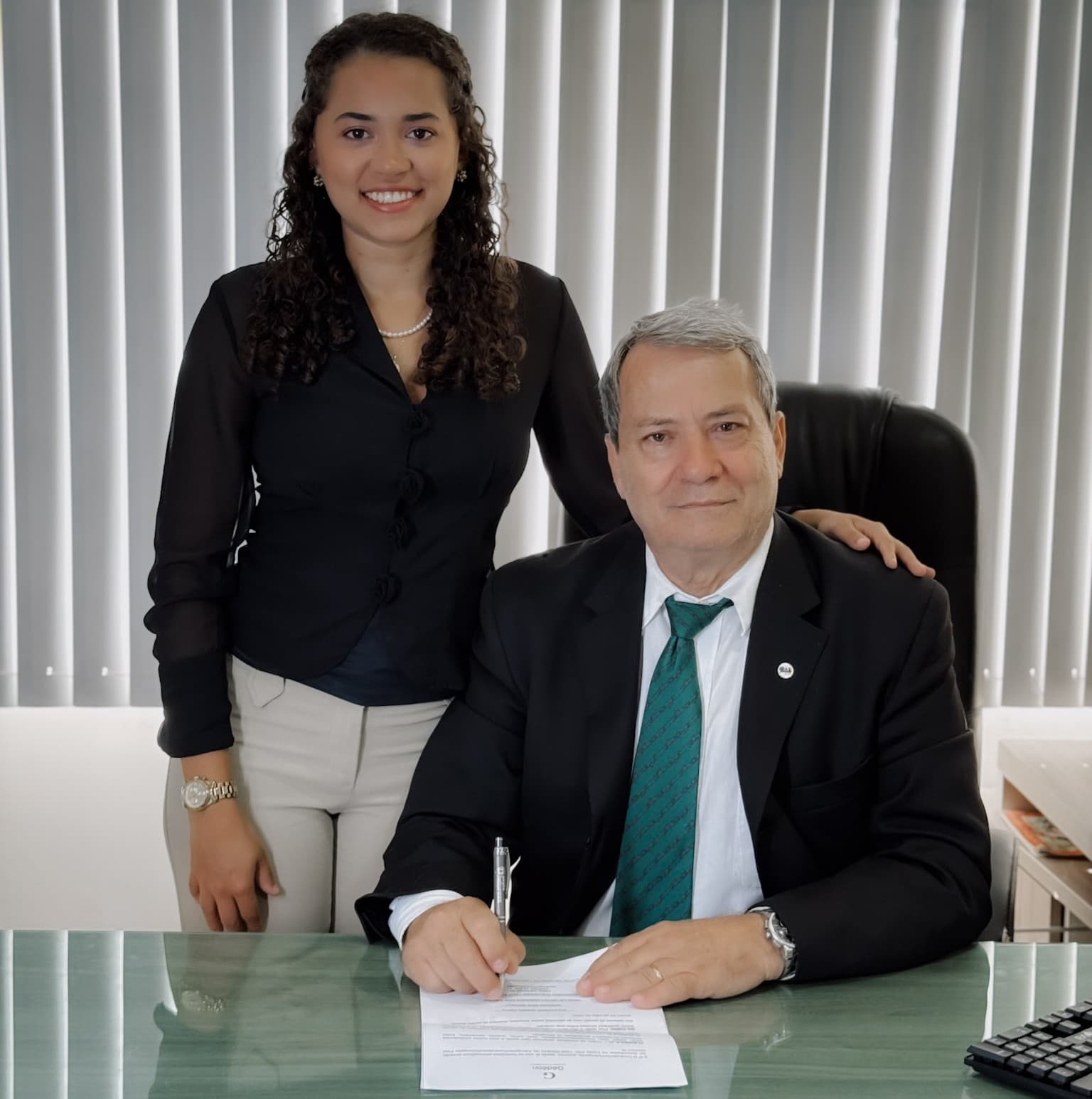 Imagem representando Consultoria e Contratos